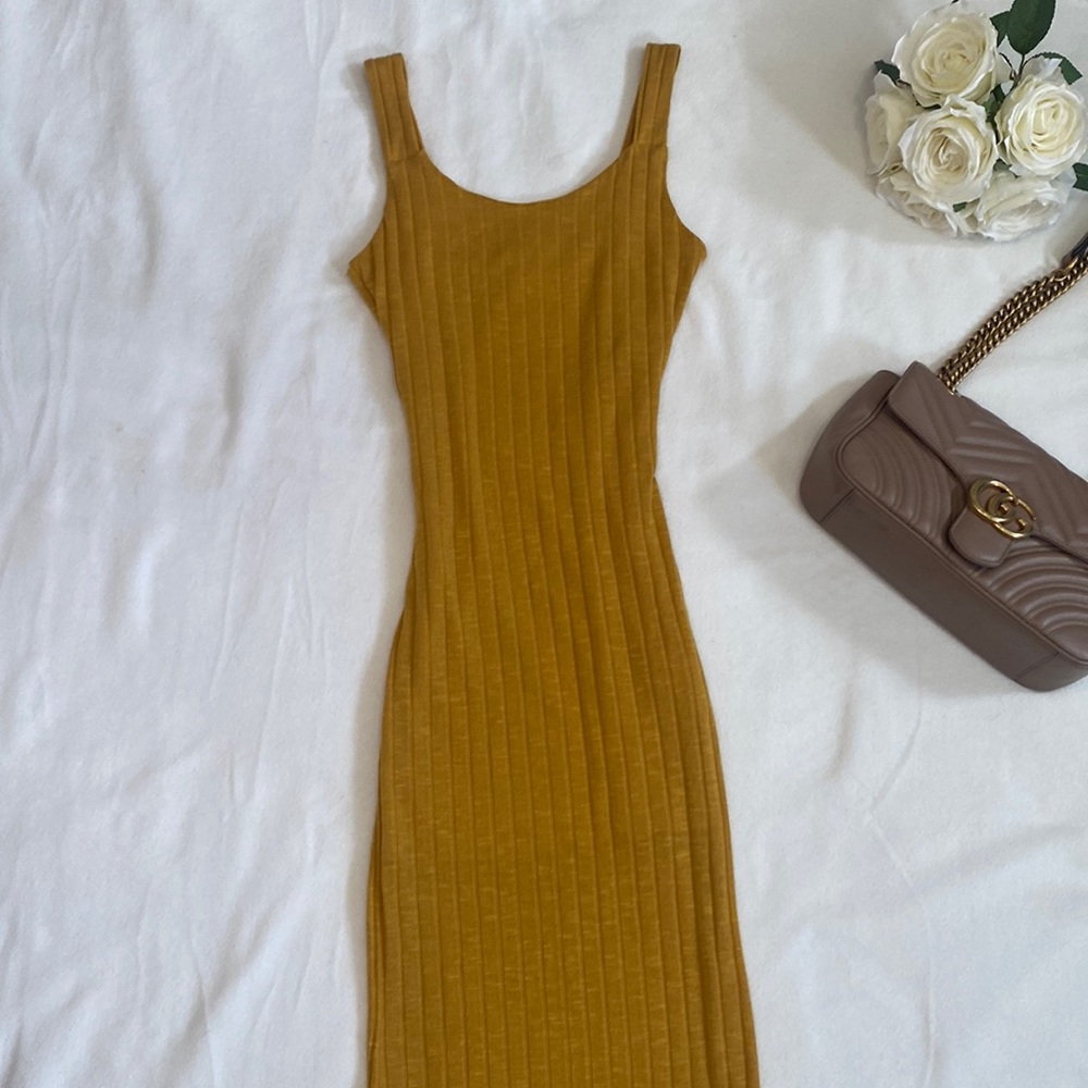 Mustard Yellow Knit Maxi Dress size Small